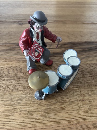 Gilde clown der - clown, schlagzeuger