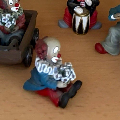 Gilde clown mit blumenstrauß - gilde,